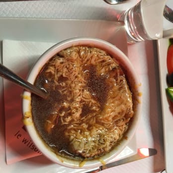 Le Wilson - French onion soup. Very good and homemade - Cafes Near Me - Paris, 75 Le Wilson - French onion soup. Very good and homemade - Cafes Near Me - Paris, 75