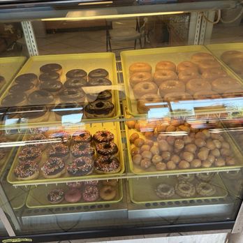 Carolina Glazed Donuts - Glazed Donut Glazed Donut w/ chocolate & sprinkles Donut holes Sour cream Chocolate iced - Coffee & Tea Near Me - Durham, North Carolina