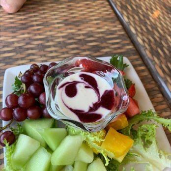 Arnies Restaurant Edmonds - Brunch fruit - Seafood Near Me - Edmonds, Washington Arnies Restaurant Edmonds - Brunch fruit - Seafood Near Me - Edmonds, Washington