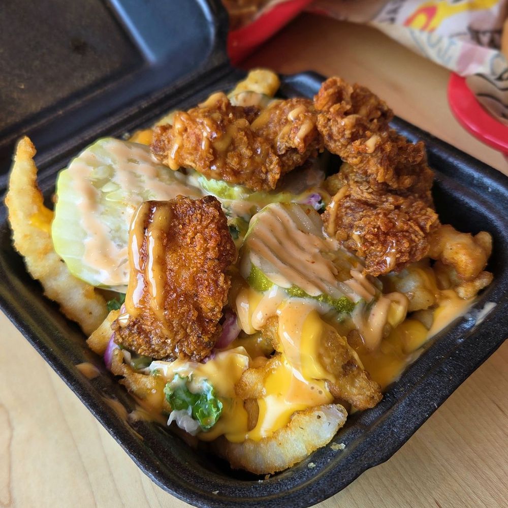 Dave's Hot Chicken - Loaded fries - Chicken Shop Near Me - Cincinnati, Ohio