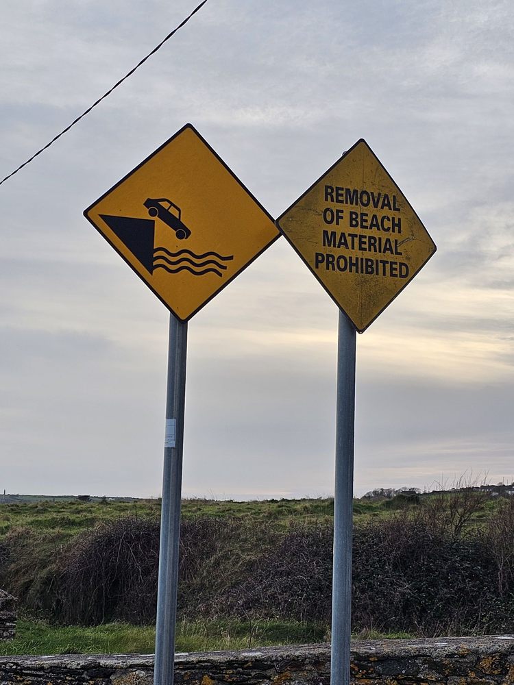 BALLYQUIN BEACH 31 Photos Pebble Beach, Ballyquin, Ardmore, Co