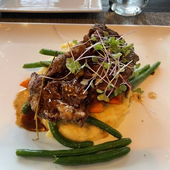 Mankas Grill - Beef short rib - American Near Me - Fairfield, California