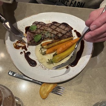 Gordon Ramsay Truffles Pub - A steak that has probably been sous vide-d based on the texture it has on the side - Seafood Near Me - Cherokee, North Carolina