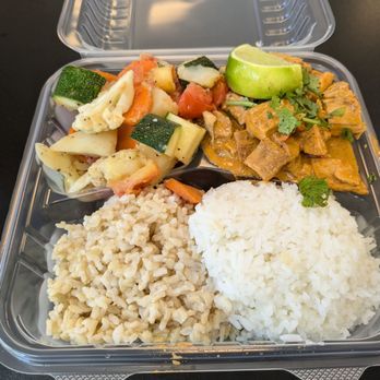 Fresh Millions Restaurant - Two items rice plate with red curry chicken and steamed vegetables - Sandwiches Near Me - Dublin, California