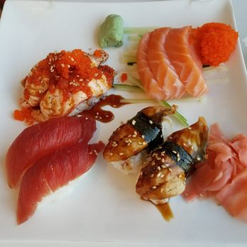 B Cafe - Seared salmon nigiri, salmon sashimi, eel nigiri, and tuna nigiri - Sushi Bars Near Me - Quincy, Massachusetts B Cafe - Seared salmon nigiri, salmon sashimi, eel nigiri, and tuna nigiri - Sushi Bars Near Me - Quincy, Massachusetts