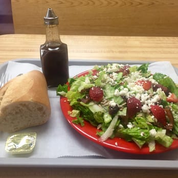 Robert's Pizzeria - Strawberry bacon salad with a side of delicious Italian bread! - Pizza Near Me - Newark, New Jersey Robert's Pizzeria - Strawberry bacon salad with a side of delicious Italian bread! - Pizza Near Me - Newark, New Jersey