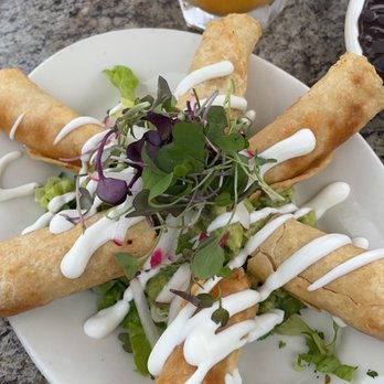 Carlitos Cafe Y Cantina - Taquitos de Tinga Botana Lunch - Mexican Near Me - Santa Barbara, California