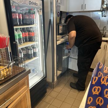 Auntie Anne's - Drinks for sale - Pretzels Near Me - Orlando, Florida