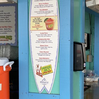 Pompano Joe's - Outside bar - Seafood Near Me - Destin, Florida