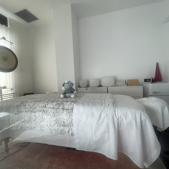 Mr Wellness LA - Massage Near Me - West Hollywood, California Mr Wellness LA - Massage Near Me - West Hollywood, California