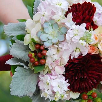 Sun Flower Gallery - Bridal Bouquet Flowers - Florists Near Me - Glenview, Illinois Sun Flower Gallery - Bridal Bouquet Flowers - Florists Near Me - Glenview, Illinois