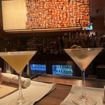Laurel Grill - Dirty martini - American Near Me - Culver City, California Laurel Grill - Dirty martini - American Near Me - Culver City, California