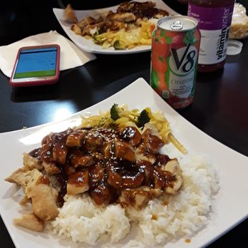 Turkey Place - Nice plate of food. Could use a bit more vegetables. - Coffee & Tea Near Me - Portland, Oregon