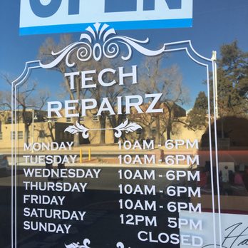 Tech Repairz - Here is the sign showing that they were OPEN only to have another sign below to show they were closed! So, I paid for parking, walked there. - IT Services & Computer Repair Near Me - Albuquerque, New Mexico