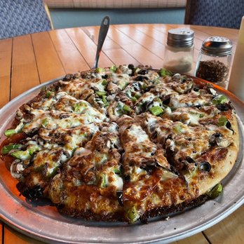 Tide Pool Pub & Pool - Large Combo swapped olives for onions - Bars Near Me - Depoe Bay, Oregon Tide Pool Pub & Pool - Large Combo swapped olives for onions - Bars Near Me - Depoe Bay, Oregon
