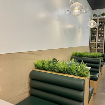 TeaZenTea - Livermore - Seating area - Bubble Tea Near Me - Livermore, California