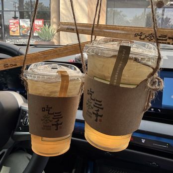 CHICHA San Chen - Osmanthus Oolong Tea with light honey and light ice - Bubble Tea Near Me - Chino, California
