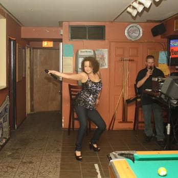 Trinity Pub - Karaoke Friday nights - Irish Pub Near Me - Chicago, Illinois