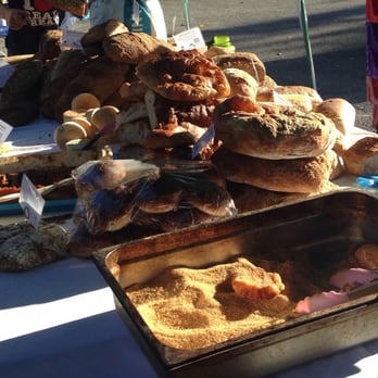Brockley Market - Cro D'onts (in the silver tray with all the sugar!) - Farmers Market Near Me - London, XGL