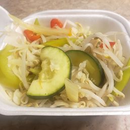 Side veggies. Flavorless and not normal veggies one would expect for $3 upcharge. Side veggies. Flavorless and not normal veggies one would expect for $3 upcharge.