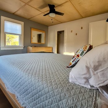Waterview Cottage - Vacation Rentals Near Me - Coinjock, North Carolina Waterview Cottage - Vacation Rentals Near Me - Coinjock, North Carolina