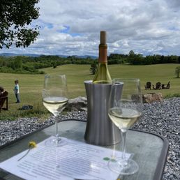 Chardonnay with amazing views! Highly recommend Patrick!! Chardonnay with amazing views! Highly recommend Patrick!!