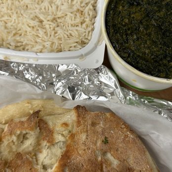 Kamana Indian Cuisine - Palak Paneer and Garlic Naan - Indian Near Me - Honolulu, Hawaii Kamana Indian Cuisine - Palak Paneer and Garlic Naan - Indian Near Me - Honolulu, Hawaii