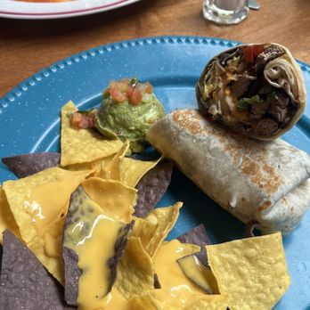 La Reyna - Authentic Mexican Cuisine - Meat Burrito Carne Asada (Steak) - Mexican Near Me - Cooper City, Florida La Reyna - Authentic Mexican Cuisine - Meat Burrito Carne Asada (Steak) - Mexican Near Me - Cooper City, Florida