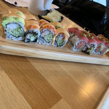 Akino - Sushi Bars Near Me - Elmhurst, New York