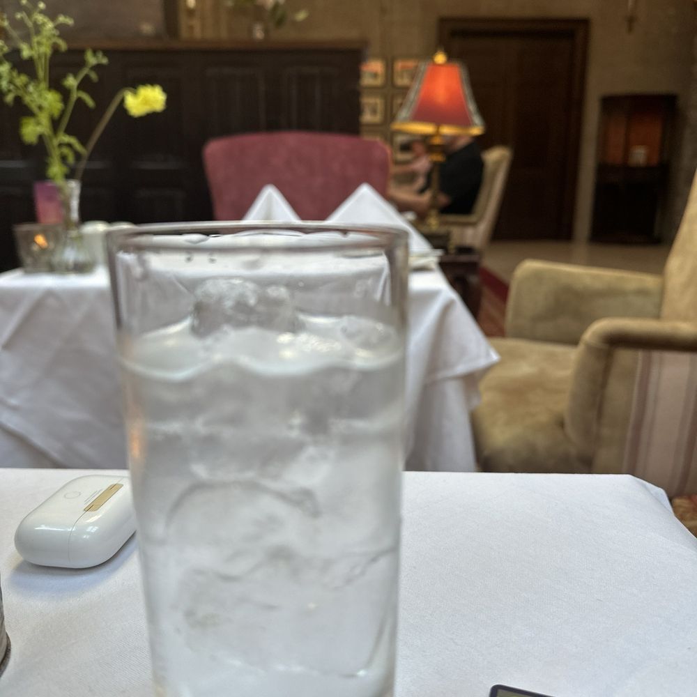 Kilronan Castle - White lemonade - Hotels Near Me