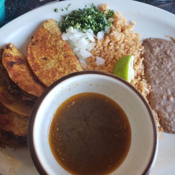 El Manantial - Tacos De Birria - Mexican Near Me - Amarillo, Texas