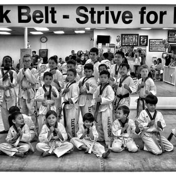 King Taekwondo - Students and master after testing. - Taekwondo Near Me - Porter Ranch, California King Taekwondo - Students and master after testing. - Taekwondo Near Me - Porter Ranch, California