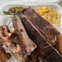 2 Meat Dinner (brisket and ribs, Mac and cheese & green beans) 2 Meat Dinner (brisket and ribs, Mac and cheese & green beans)