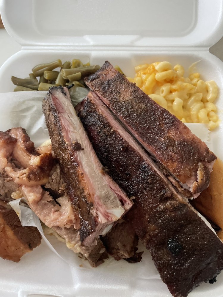 Pibb's Rib Shack Logo