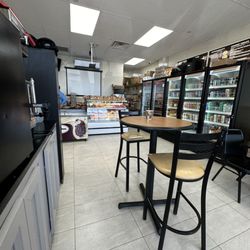 Familia Deli