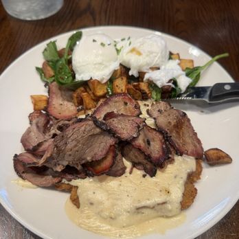 The Woodbury - Country Fried Steak & Eggs - New American Near Me - Columbus, Ohio