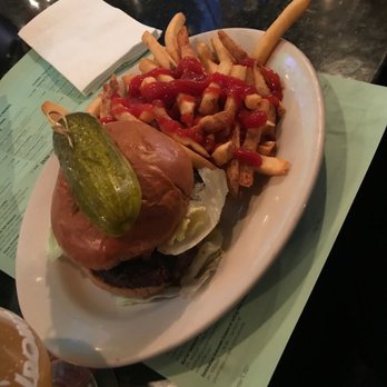 Croxley's Franklin Square - Burger and fries - Sports Bars Near Me - Franklin Square, New York