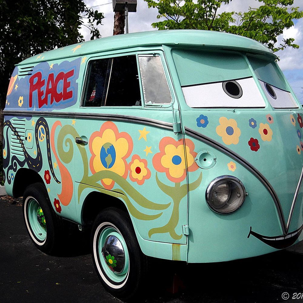 Orlando Auto Museum - The flower power VW van, as seen from US1. - Museums Near Me - Orlando, Florida