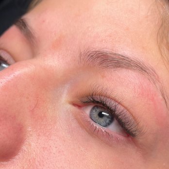BB Makeup Cosmetic Bar - Makeup Artists Near Me - Hudson, Wisconsin