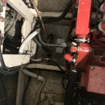 Hugos Boat Service - My broken Aft Bilge - Boat Repair Near Me