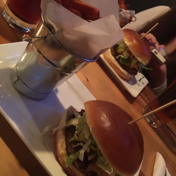 Le Warehouse - Not the best burger but great presentation. - Bars Near Me - Montreal, Quebec Le Warehouse - Not the best burger but great presentation. - Bars Near Me - Montreal, Quebec