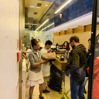 Manteigaria - Interior - Bakeries Near Me - Lisbon, 11