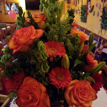 La Cabañita - Grandma's flowers - Mexican Near Me - Glendale, California