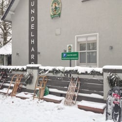 Waldgasthof Gundelhard - Anreise heute besser per Schneeschuh oder Schlitten