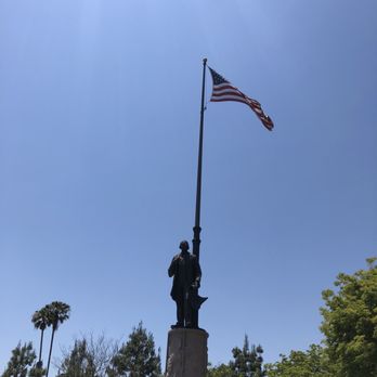 Burbank Five Points Art Monument - The sun's rays beaming down upon us - Public Art Near Me - Burbank, California