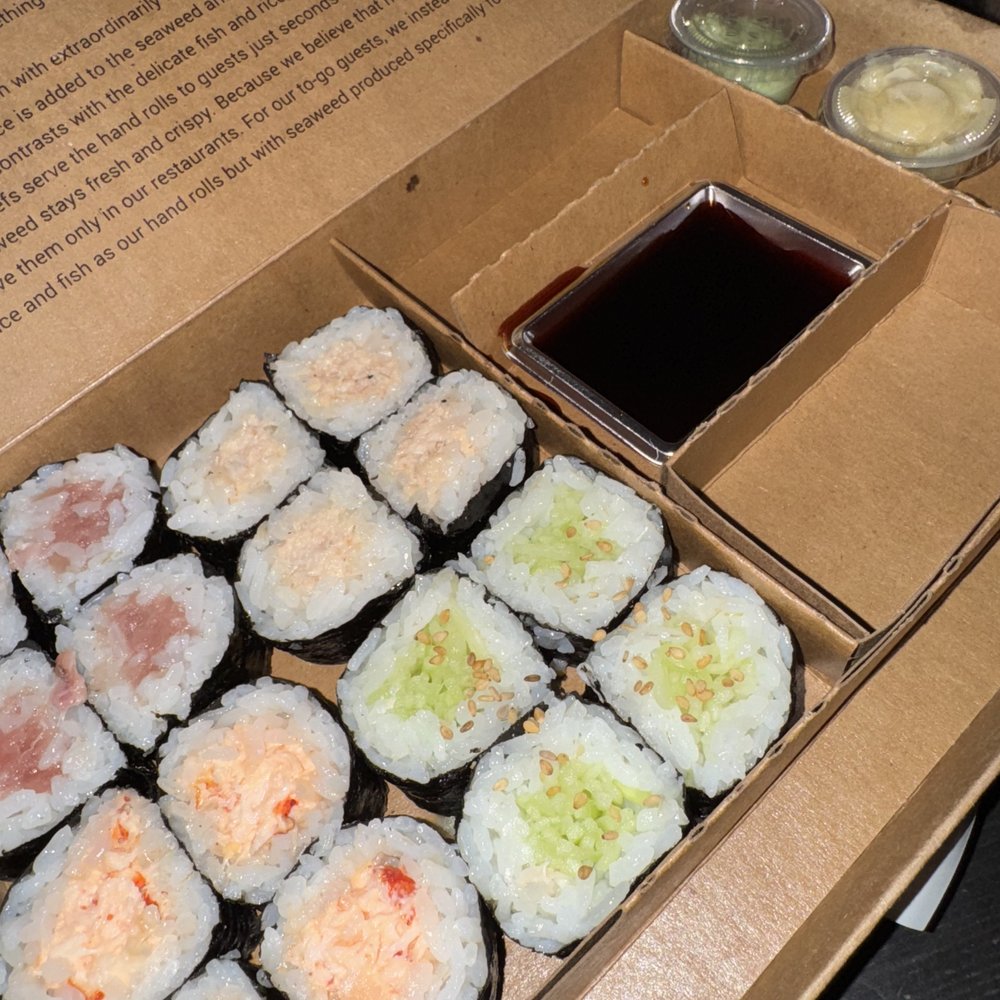 KazuNori | Studio City - 16-piece w/Lobster Set Menu: Cut Rolls (4 pc ea.)
* Toro
* Cucumber
* Crab
* Lobster - AMAZING! - Japanese Near Me - Studio City, California KazuNori | Studio City - 16-piece w/Lobster Set Menu: Cut Rolls (4 pc ea.)
* Toro
* Cucumber
* Crab
* Lobster - AMAZING! - Japanese Near Me - Studio City, California
