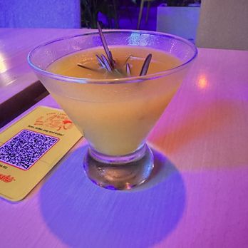 Moshi Moshi - Biscayne Blvd - Mango sake - after the Dolphins game :( - Sushi Bars Near Me - Miami, Florida