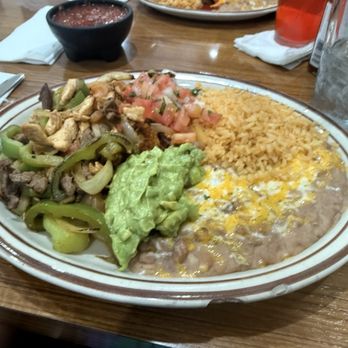 Zacatecas Restaurant - chicken fajitas - Mexican Near Me - Hawthorne, California