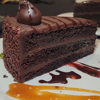 Mossops Social House - Chocolate cake - Cafes Near Me - Toronto, Ontario Mossops Social House - Chocolate cake - Cafes Near Me - Toronto, Ontario