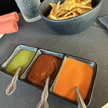 Mi Vida - Chips y Salsa Roja - Mexican Near Me - Virginia Beach, Virginia Mi Vida - Chips y Salsa Roja - Mexican Near Me - Virginia Beach, Virginia